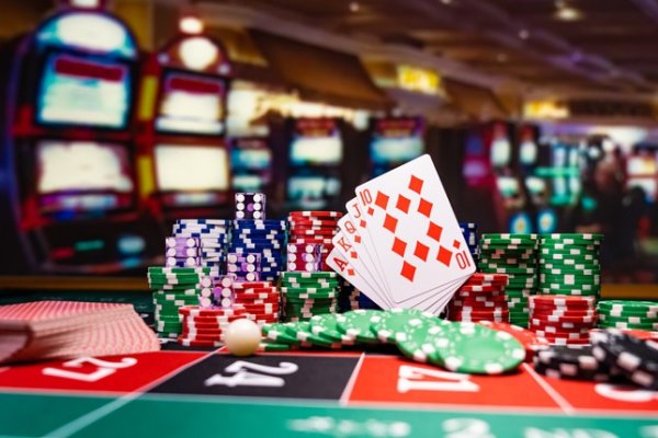 Кракен маркетплейс кроссовки спортивная обувь